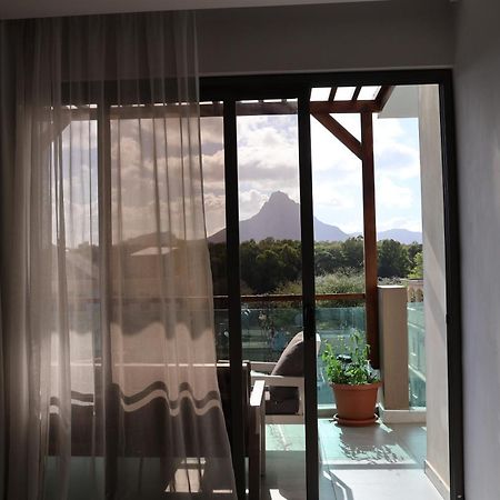 Top-Floor Modern 3Bd Penthouse With Beautiful Mountain View Terrace - 5 Min Walk To Beach Flic en Flac Bagian luar foto