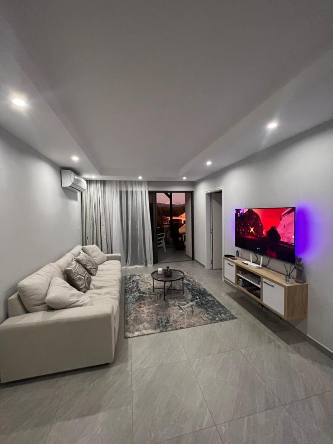 Top-Floor Modern 3Bd Penthouse With Beautiful Mountain View Terrace - 5 Min Walk To Beach Flic en Flac Bagian luar foto