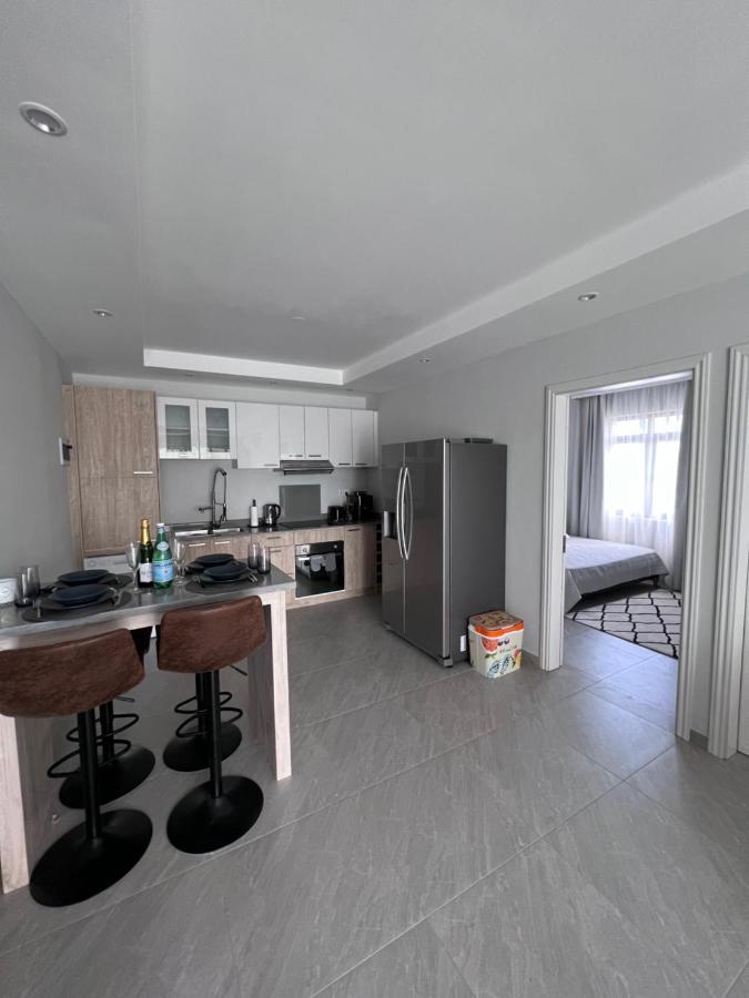 Top-Floor Modern 3Bd Penthouse With Beautiful Mountain View Terrace - 5 Min Walk To Beach Flic en Flac Bagian luar foto